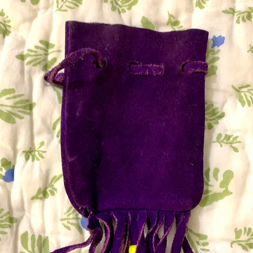 Vintage 60’s purple suede beaded fringed drawstring pouch - Picture 4 of 10